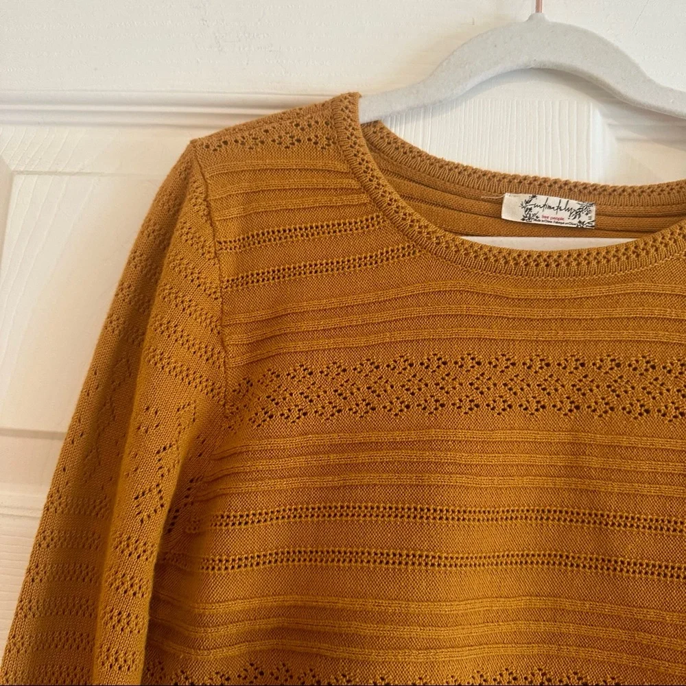 Free people crop crochet style long sleeve